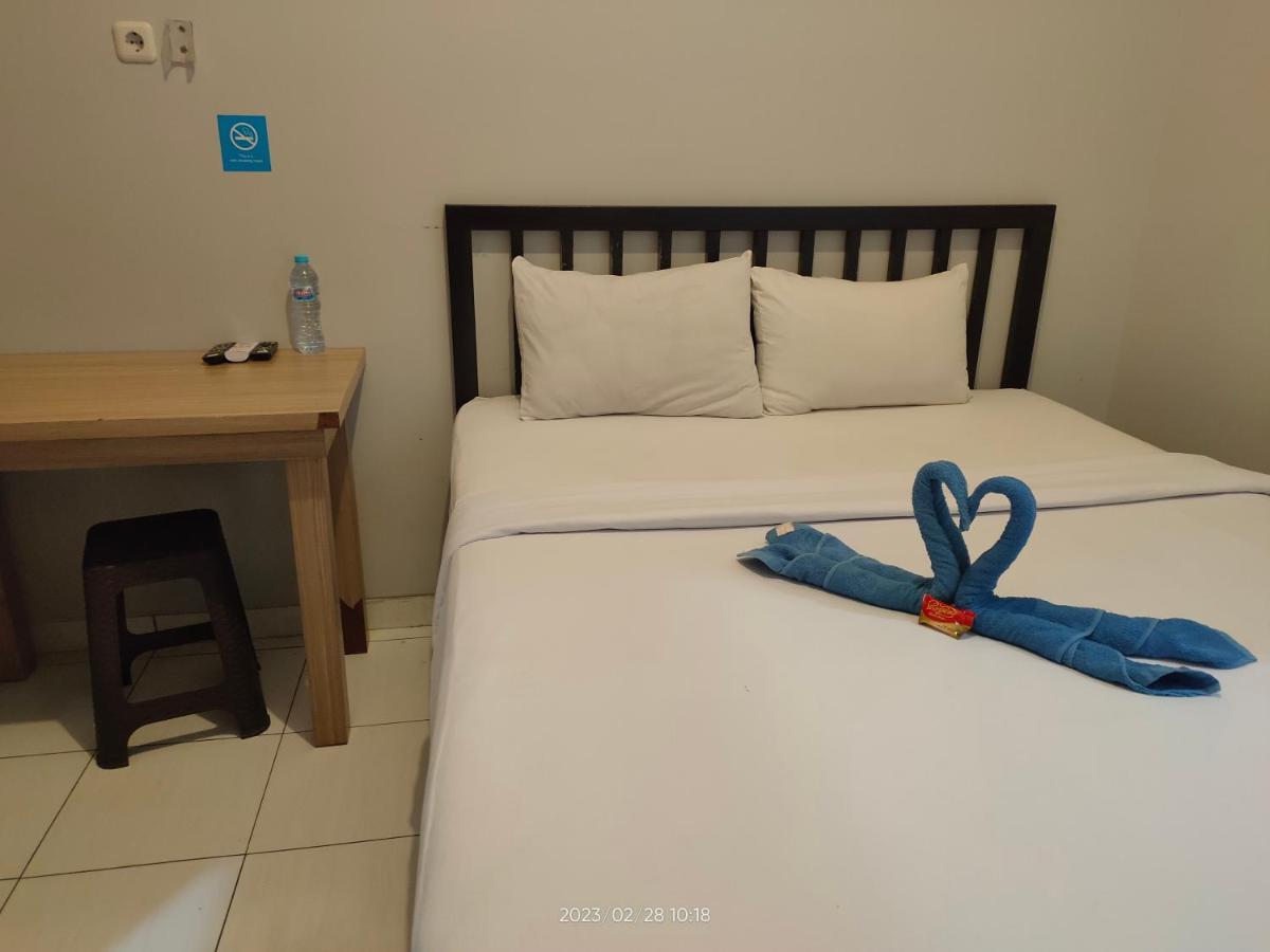 Hotel Syariah Tremigo Guesthouse Cirebon Exterior foto