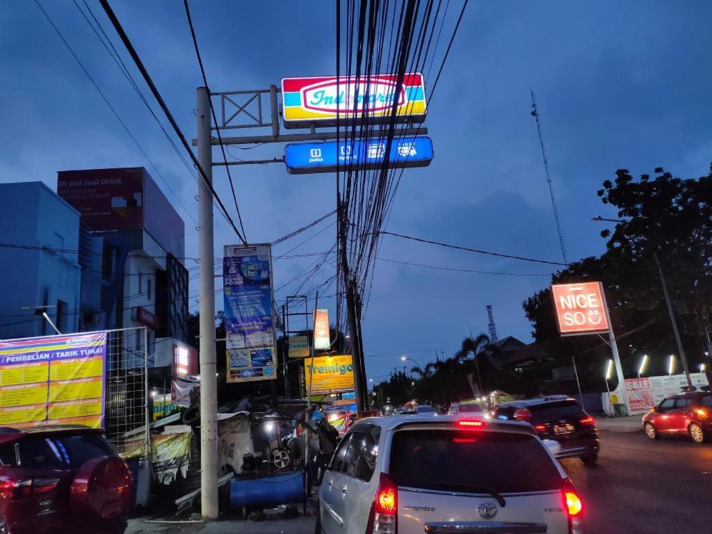 Hotel Syariah Tremigo Guesthouse Cirebon Exterior foto