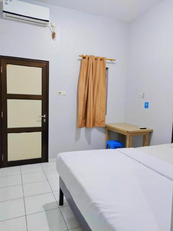 Hotel Syariah Tremigo Guesthouse Cirebon Exterior foto
